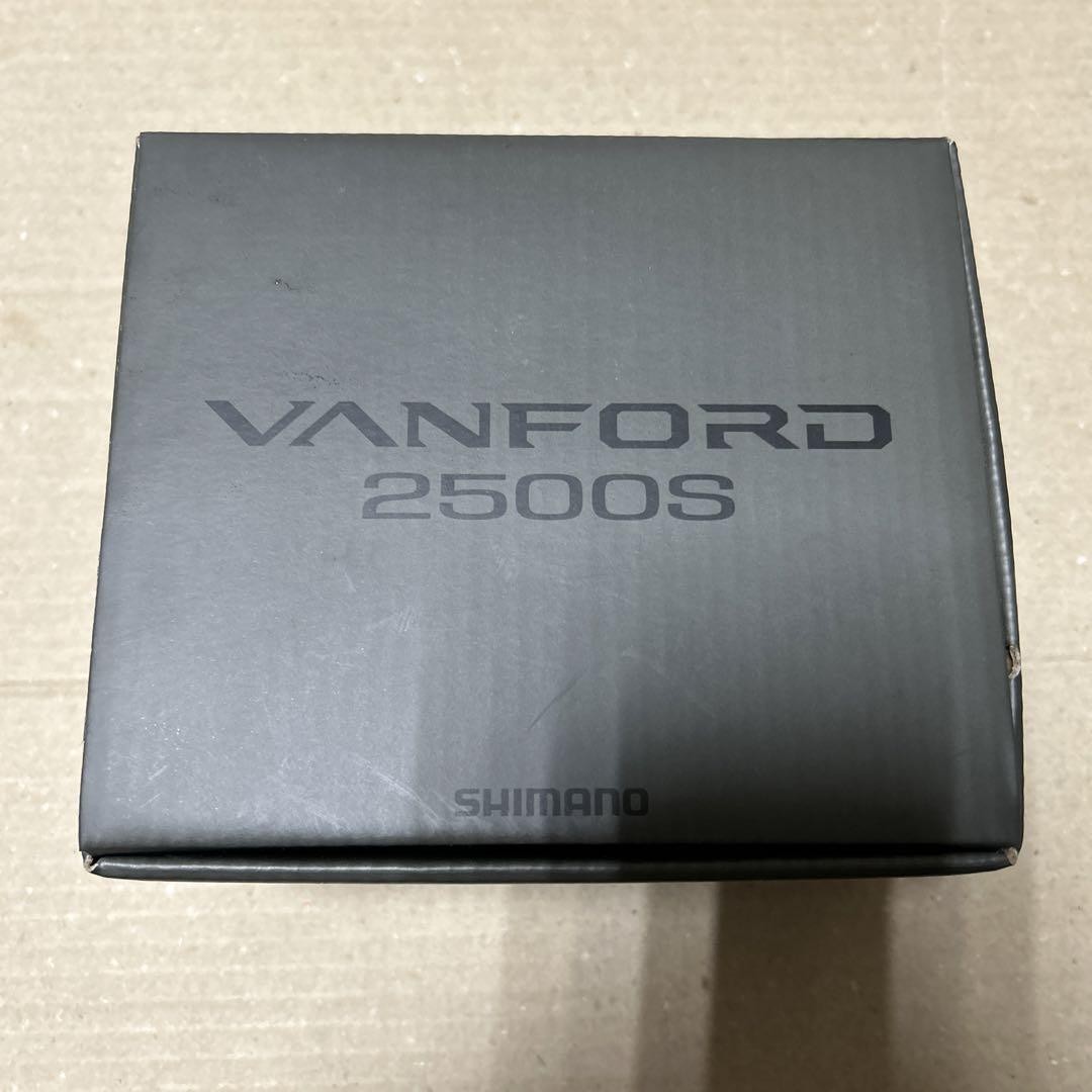 Shimano 24 VANFORD 2500S 5.1 Spinning Reel New in Box