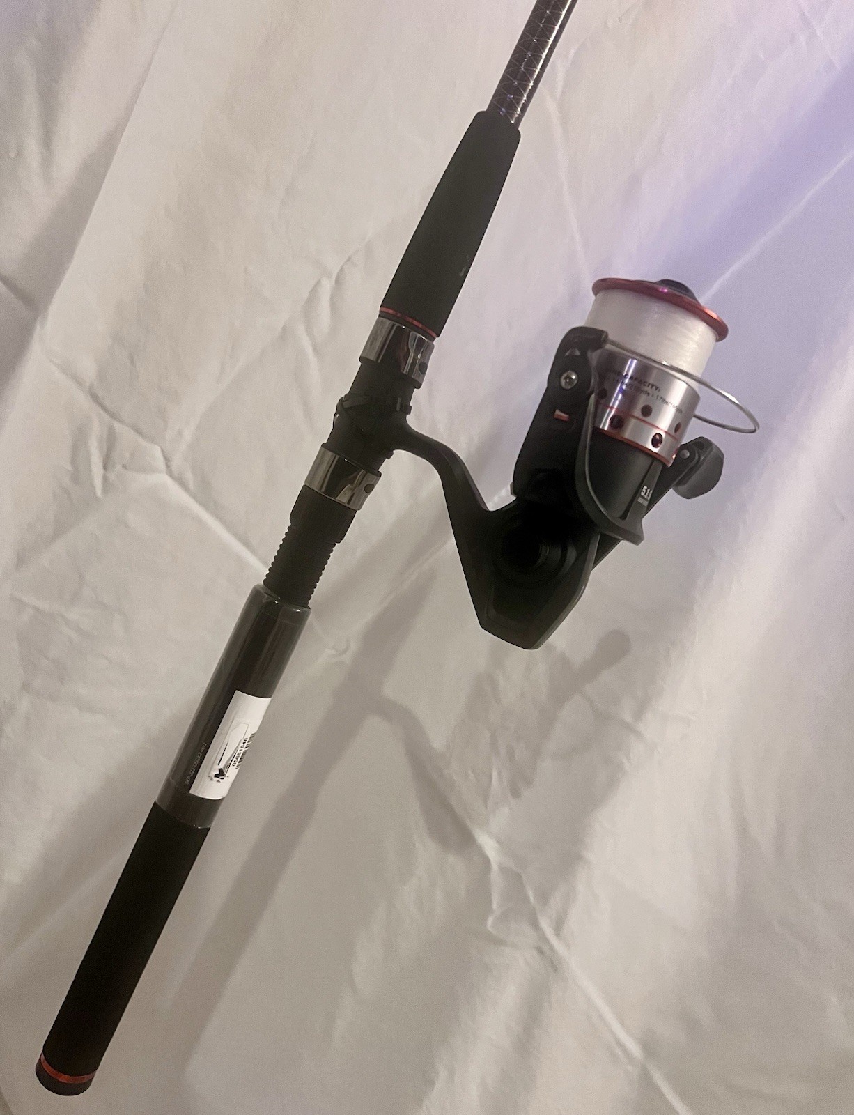 Ugly Stik GX2 1pc Med. Heavy Spinning Fishing Combo w/ 7′ Rod And Size 50 Reel post thumbnail image