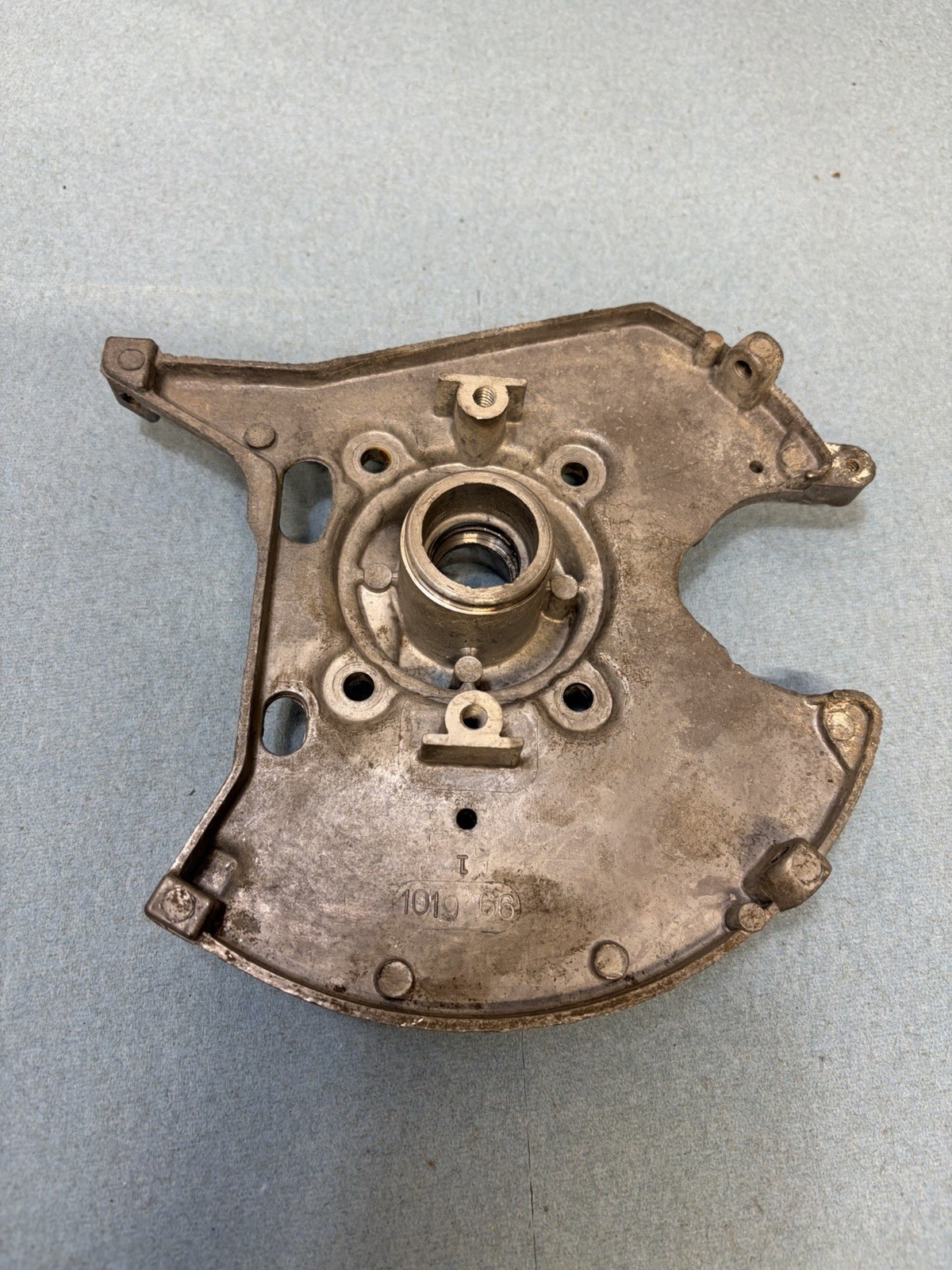 Jiffy ice auger 30 series tecumseh housing base 350368