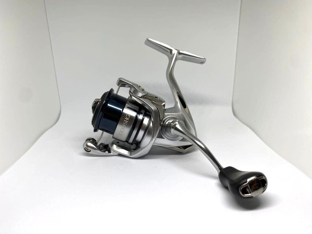 Shimano 19 STRADIC C2000SHG Spinning Reel