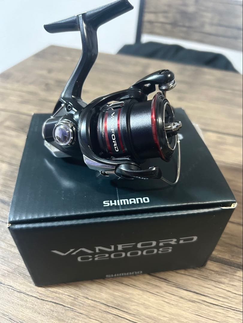 Shimano 20 Vanford C2000S spinning reel