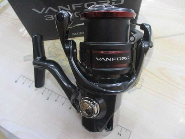 Shimano 20 Vanford 3000MHG Spinning Reel Used