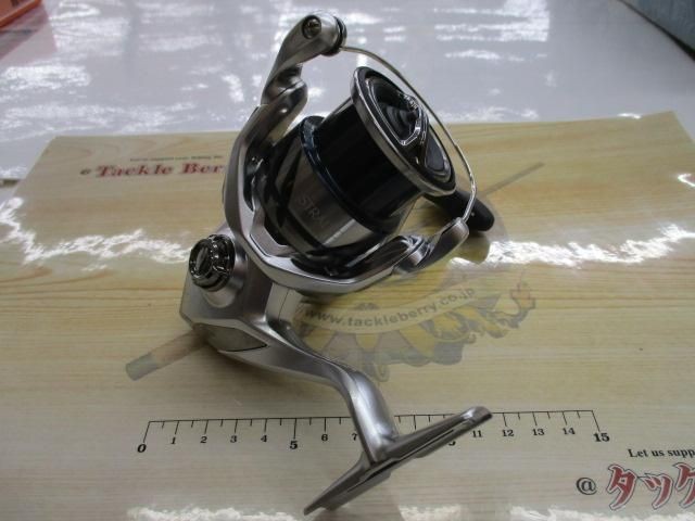Shimano 23 Stradic 3000MHG Spinning Reel Used