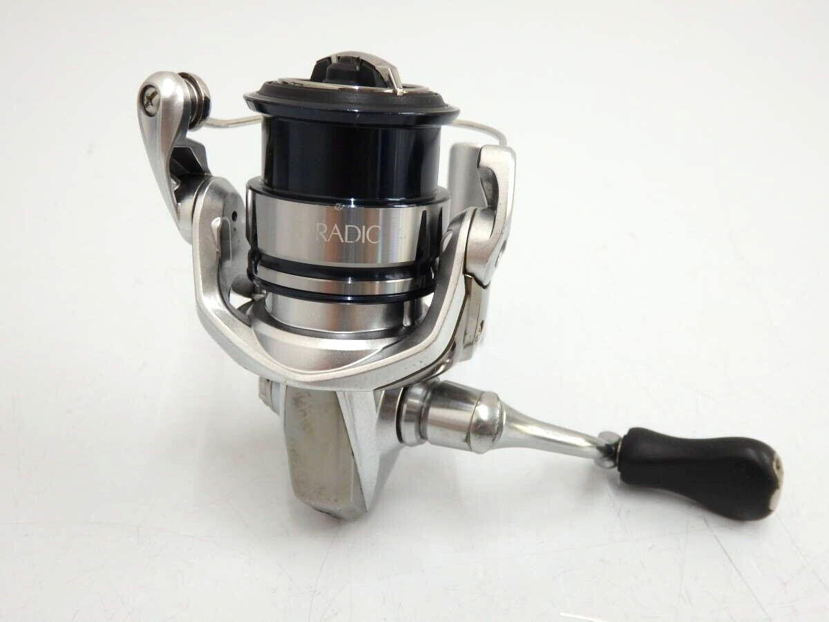 Shimano 19 STRADIC C2000S Spinning Reel