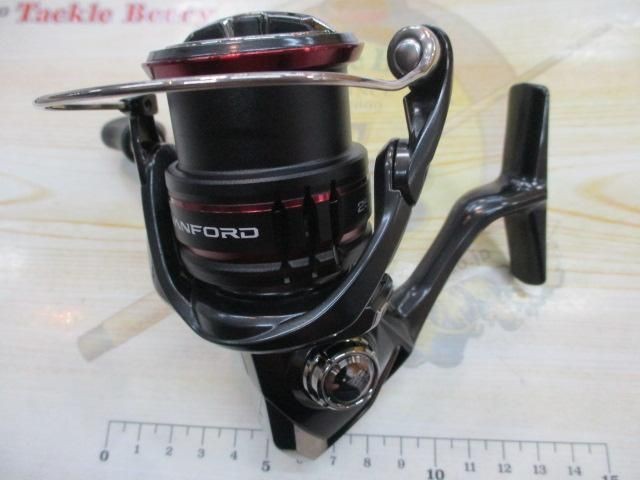 Shimano 20 Vanford 2500 SHG Spinning Reel Used