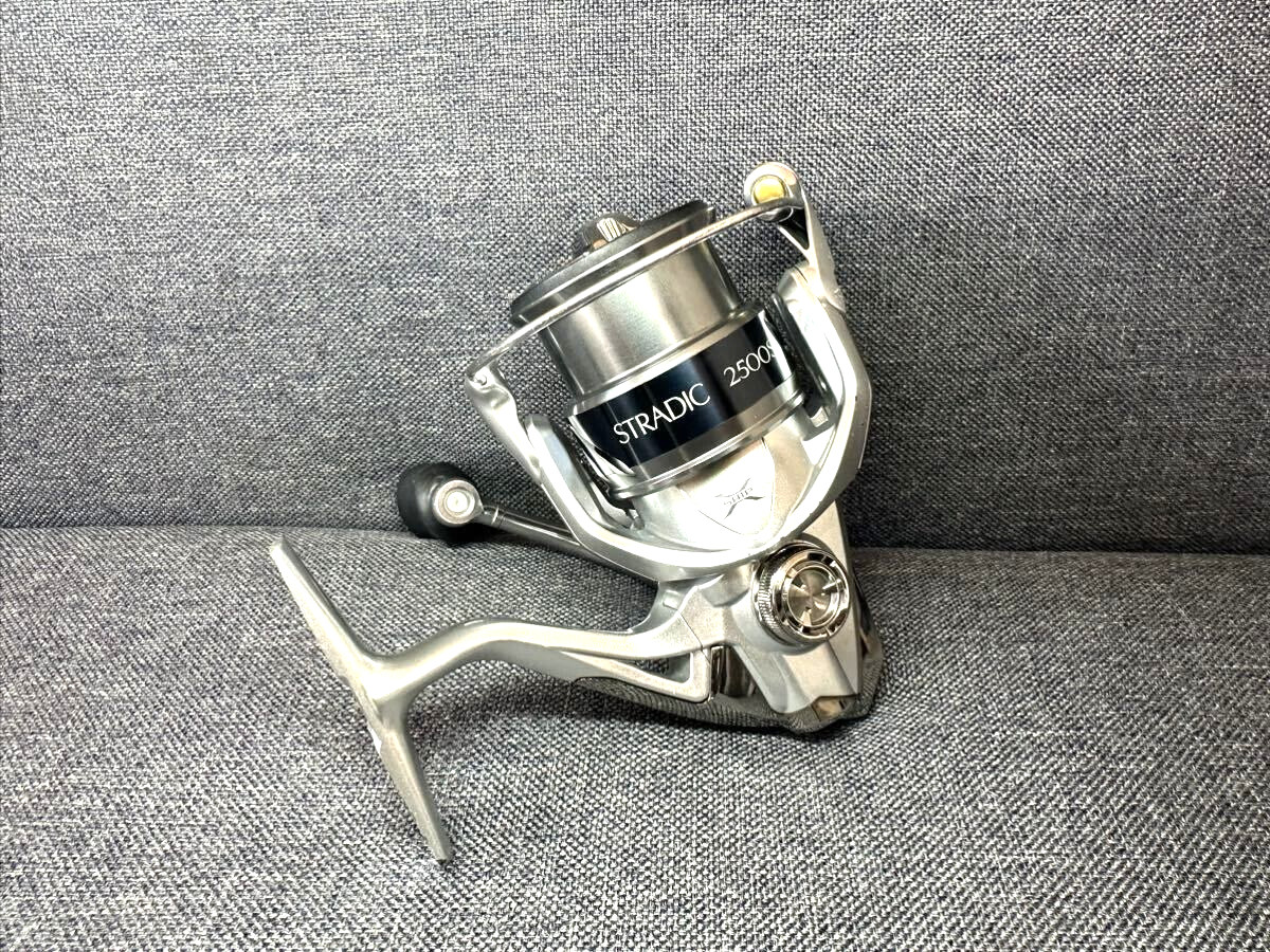 Shimano 15 STRADIC 2500HGS Spinning Reel