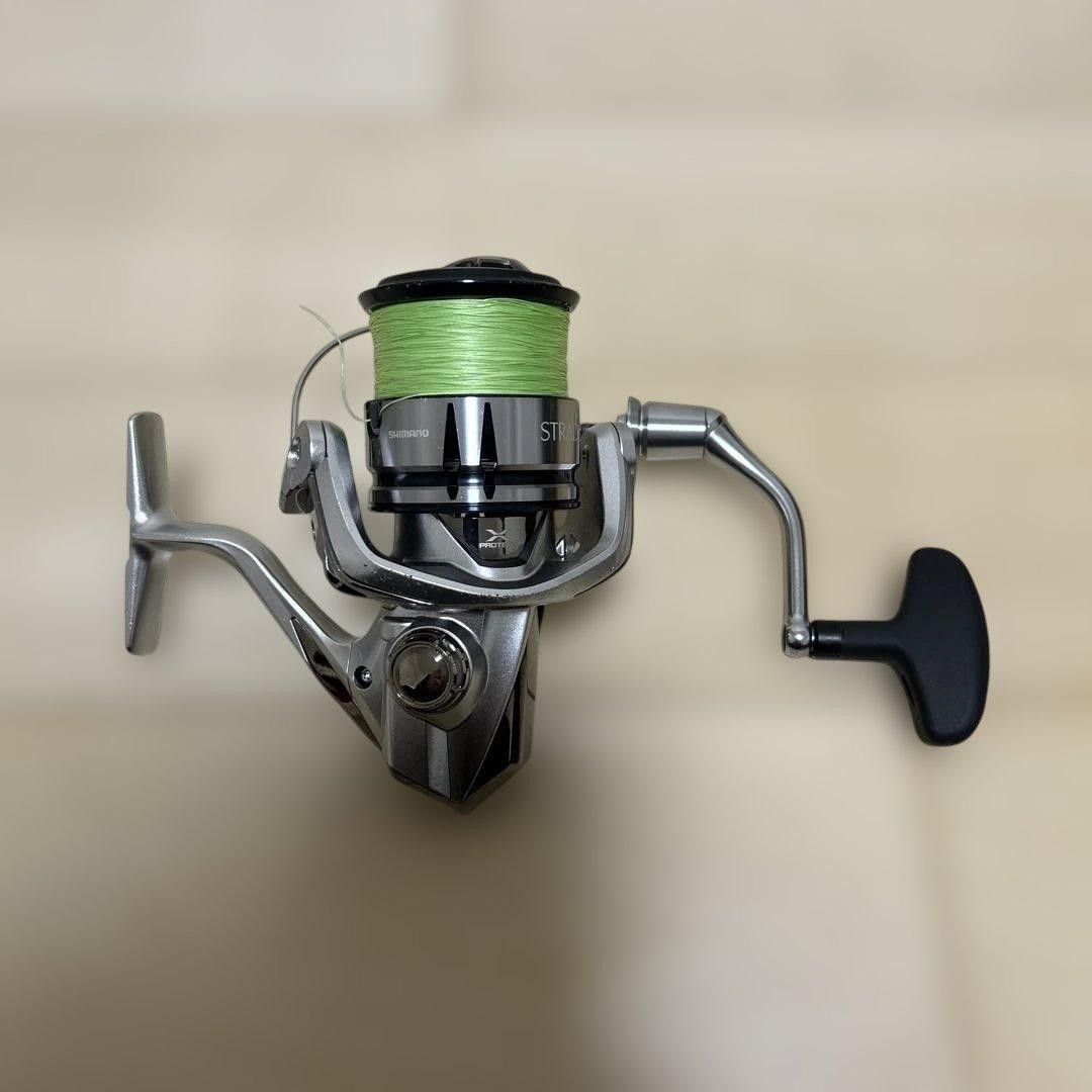 Used Shimano spinning reel 19 Stradic 4000XG