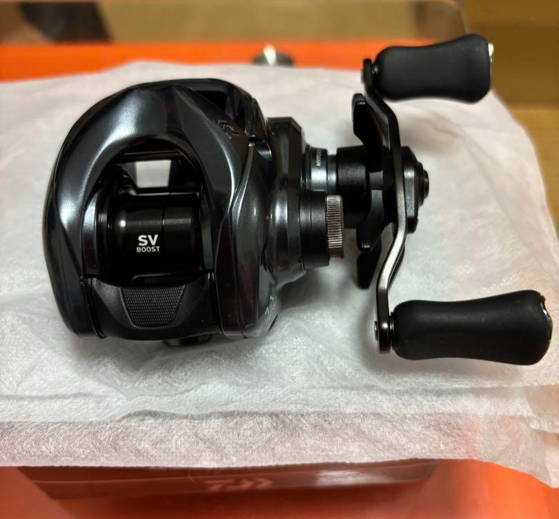 Share Daiwa 25 Tatula SV TW 100H Baitcast Reel Right Hand