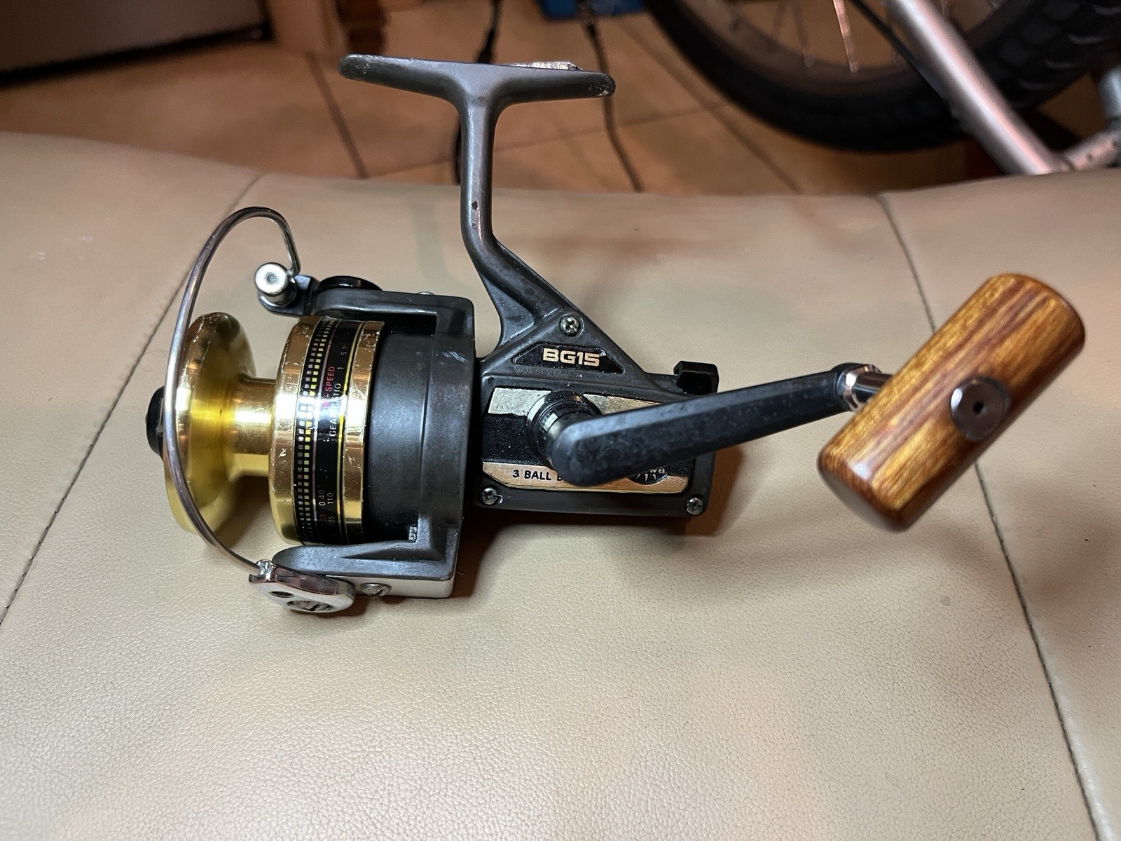 Vintage JAPAN Daiwa BG15 Black Gold BG 15 Spinning Fishing Reel