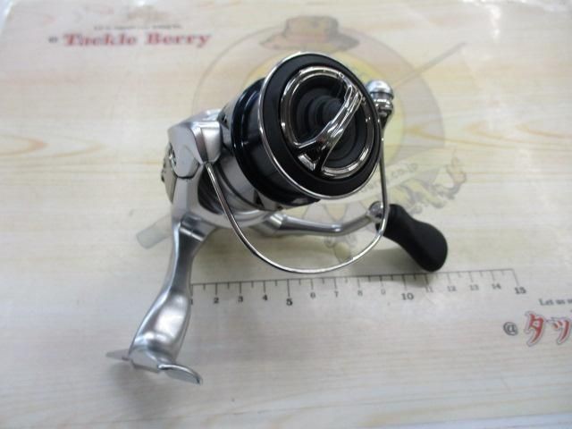 Shimano 23 Stradic C2000S Spinning Reel Used