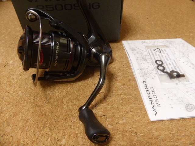 Shimano 24 VANFORD 2500SHG Spinning Reel New in Box