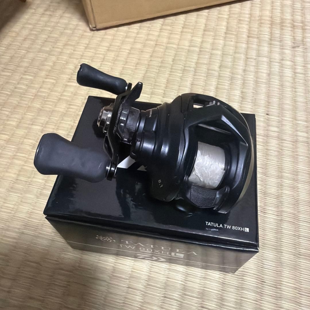 DAIWA TATULA TW 80XH-B Baitcasting Reel Black, 80mm handle, used