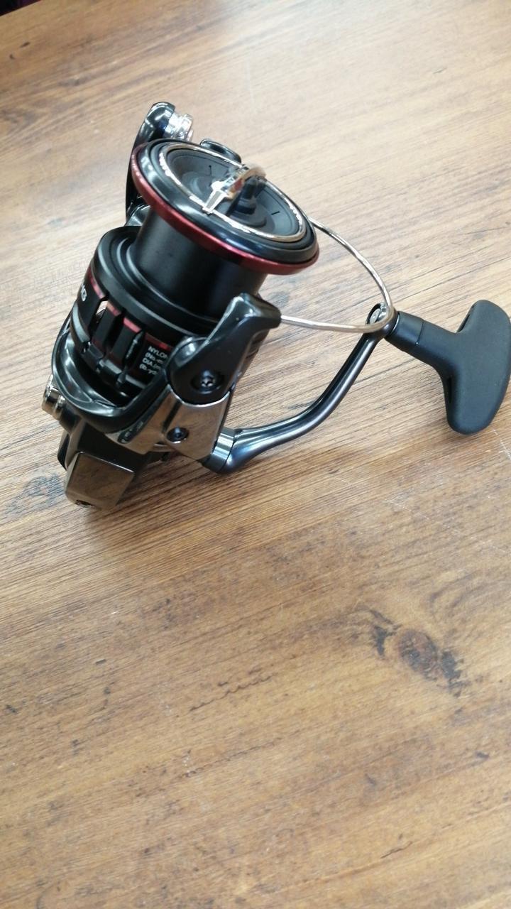 SHIMANO 20 VANFORD C3000HG 04208 Spinning reel Used