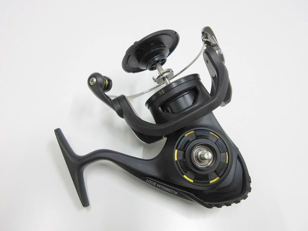 Daiwa 23 BG SW 8000-P Body / AW0070 / 04