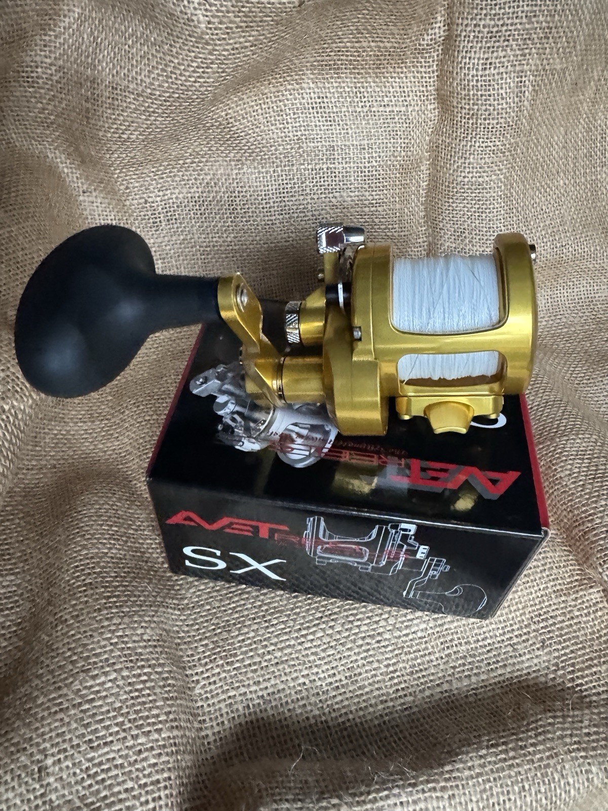 Avet SX6/4 MC Raptor 2-Speed Lever Drag Casting Reel