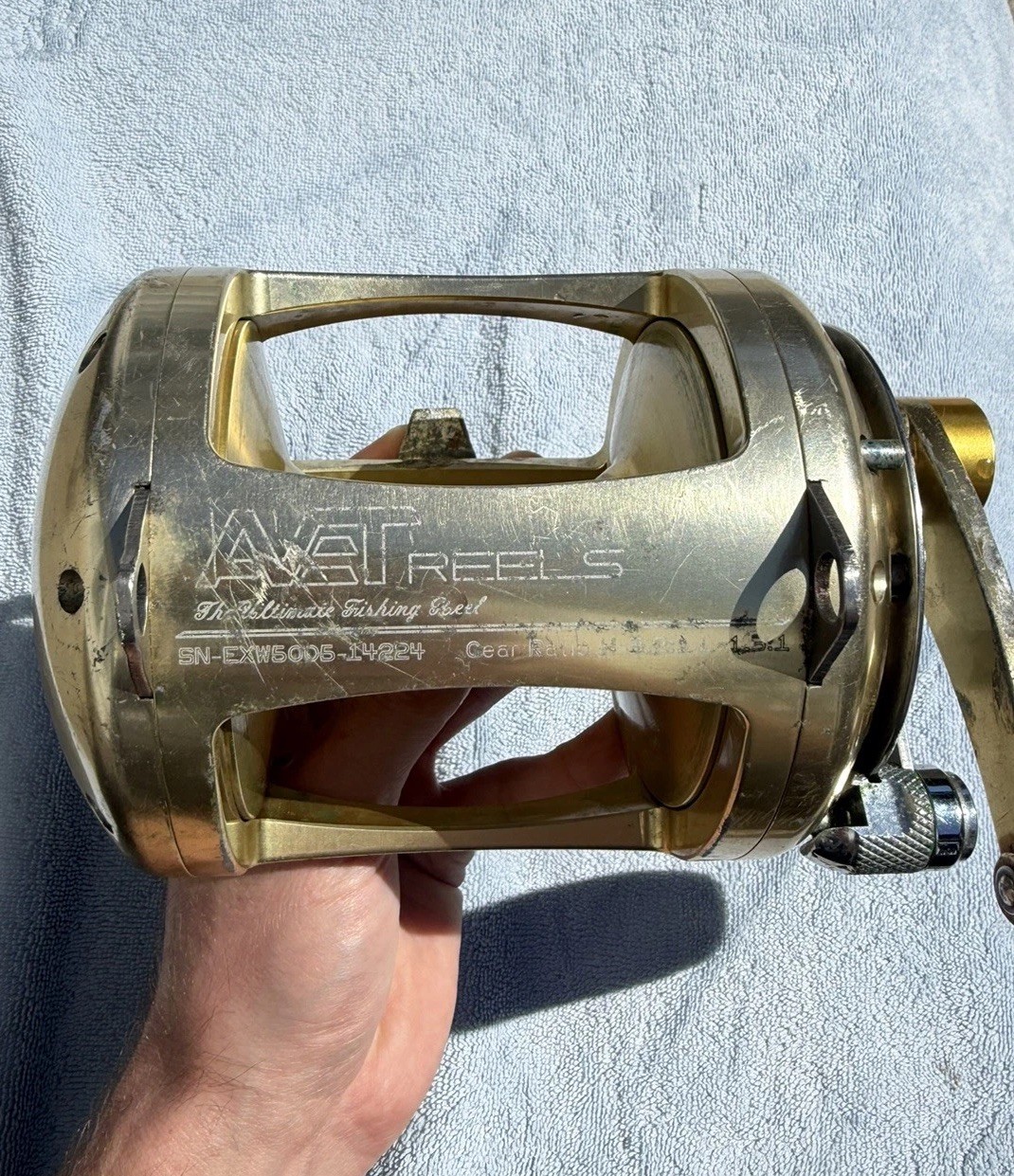 AVET Pro EXW 50/2 (50W) Two Speed Fishing Reel Gold with Seat Clamp