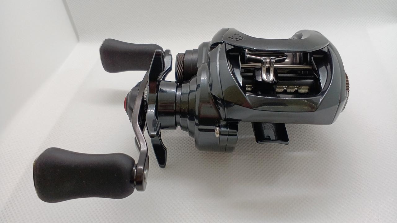 DAIWA TATULA SV TW 103SH Bait reel