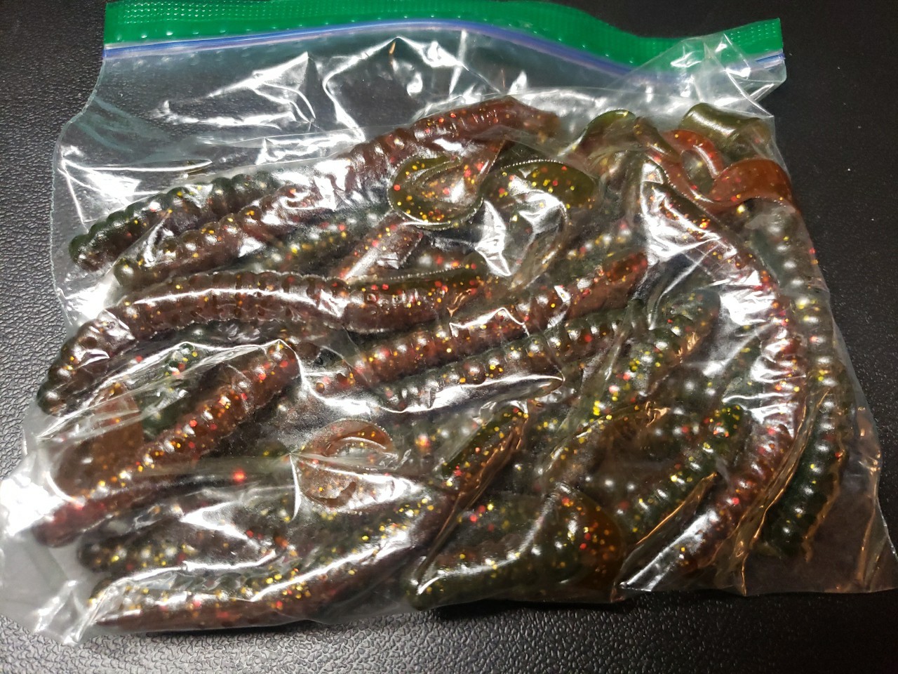 20 Berkley PowerBait Power Worms 7″ Green/Red Glitter Fishing Lures Bulk