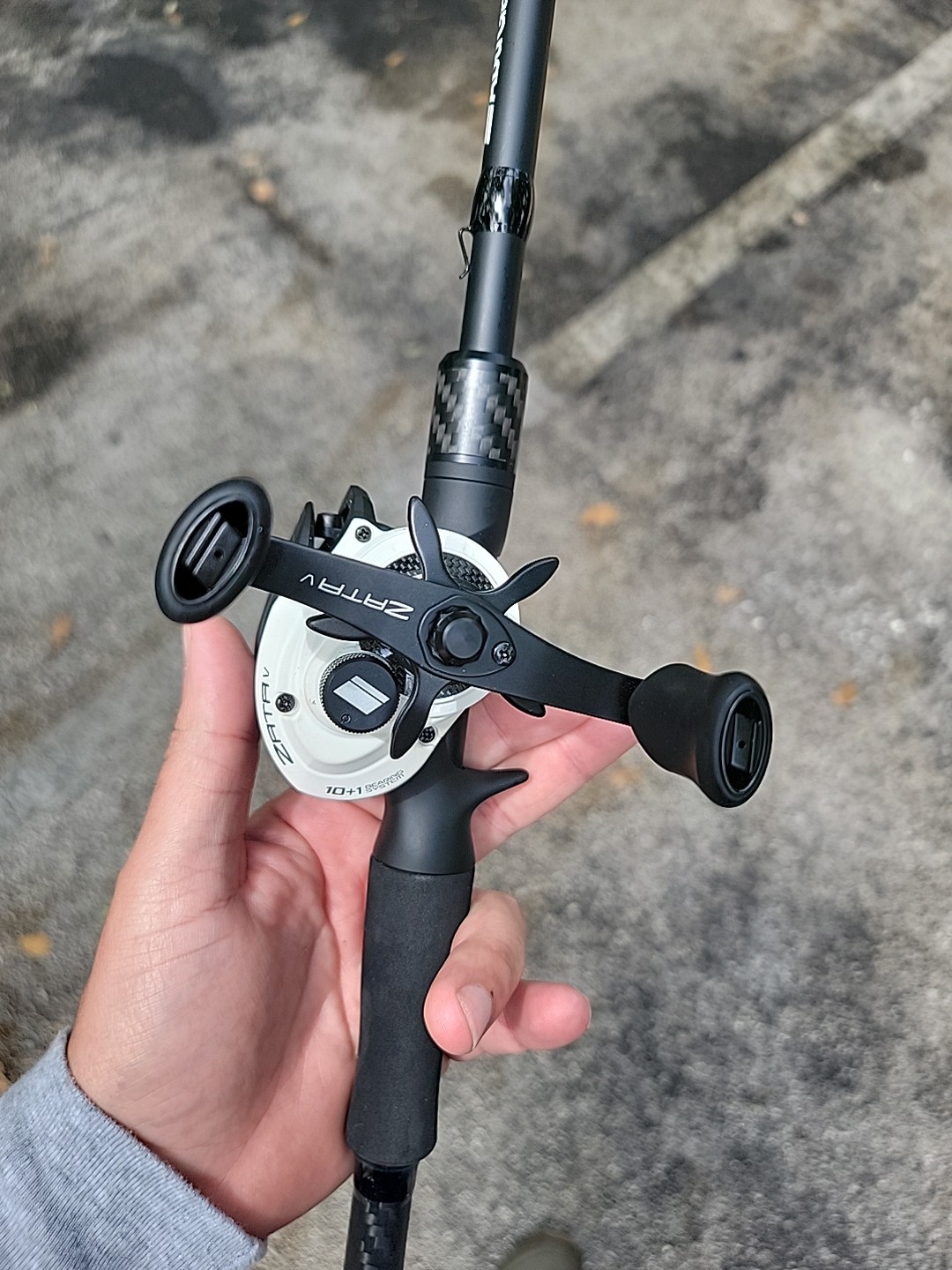 ABU GARCIA VERITAS CASTING ROD  7 foot 3 inch medium heavy. Combo