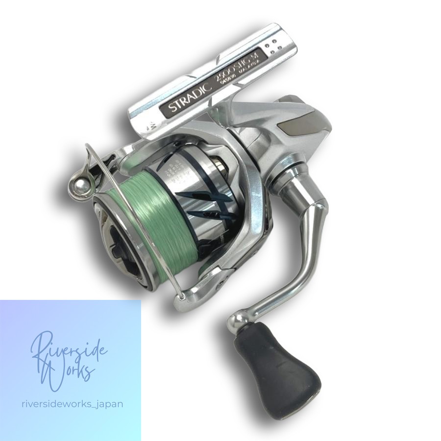 SHIMANO 23 STRADIC 2500SHG Spinning Reel Minor Scratches