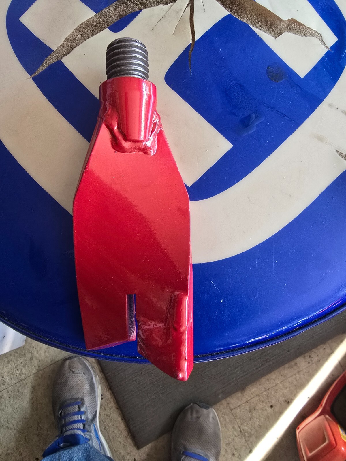 Earthquake Replacement Fishtail Point For Earth Auger 3/4-10 Unc Red