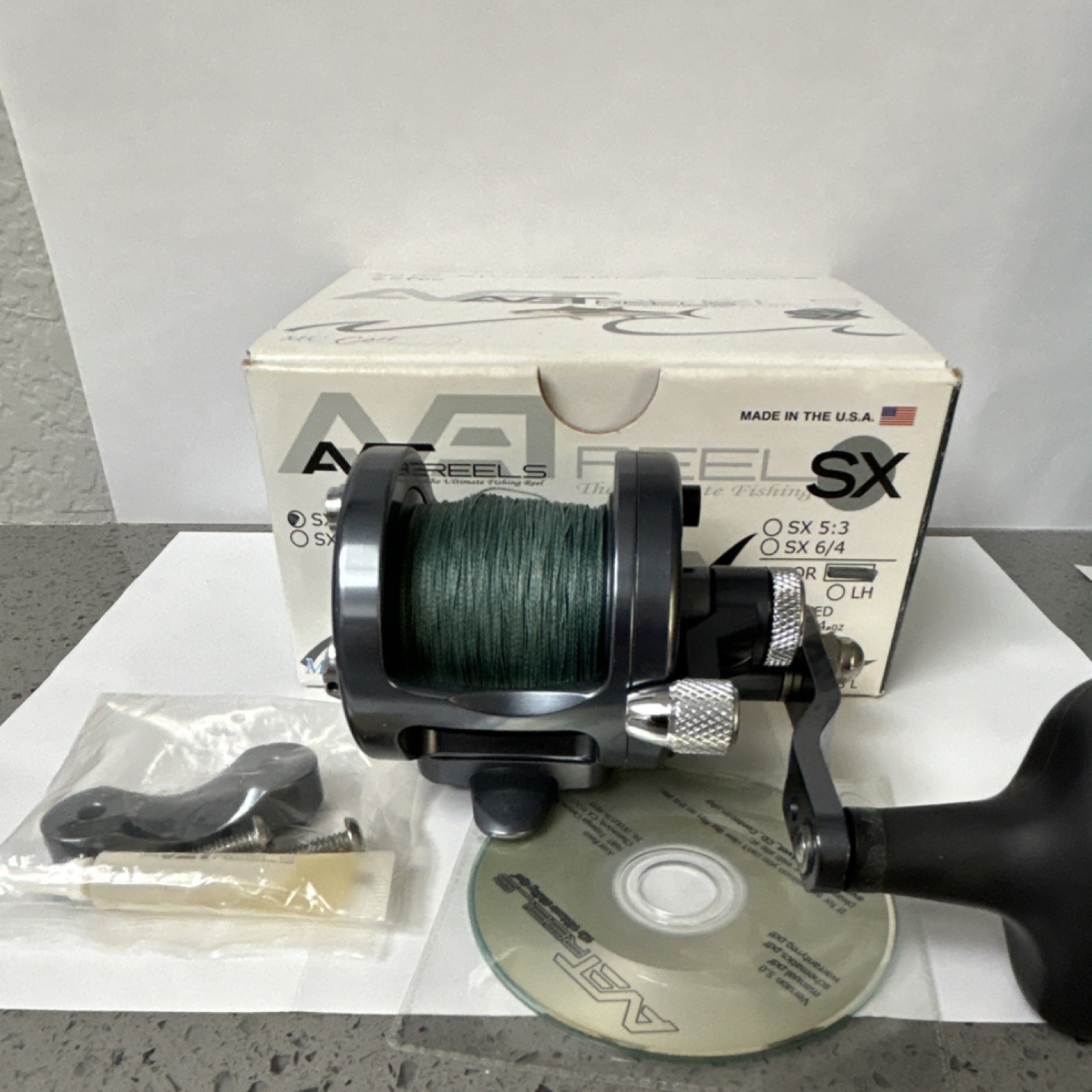 Avet Reels SX531-MC Gun Metal Fishing Reel 6.3:1 w/ Parts, Screws & CD, oil