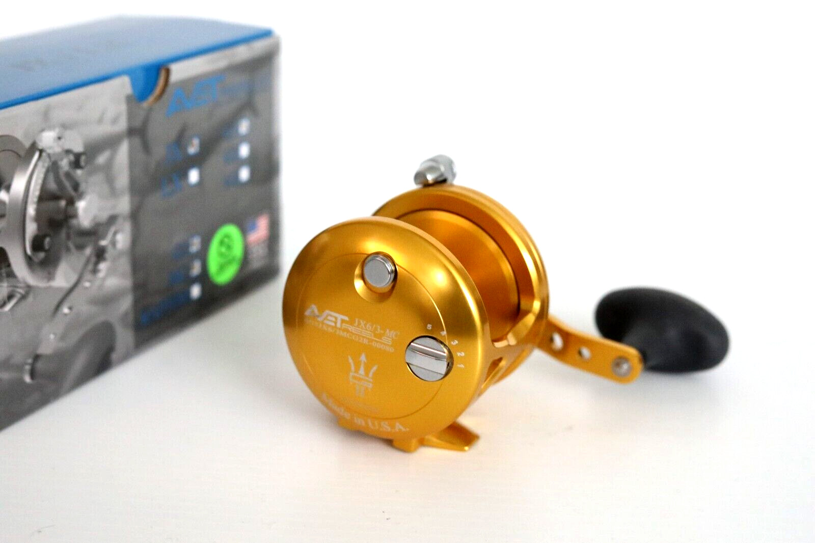 Avet JX6/3 MC G2 NGP Two-Speed Lever Drag Reel – GOLD – Right Handed – NEW