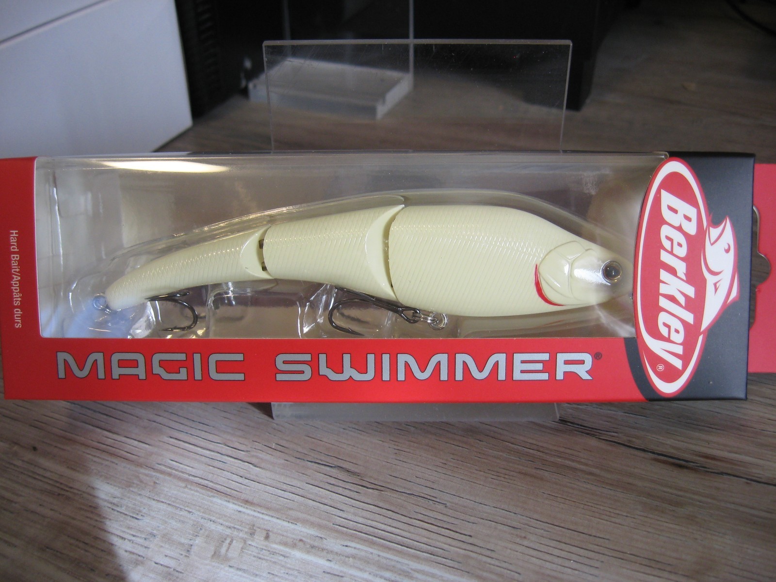 Berkley 5″ Sebile Magic Swimmer 3/4 Oz Sinking Fishing Lure – Bone Color