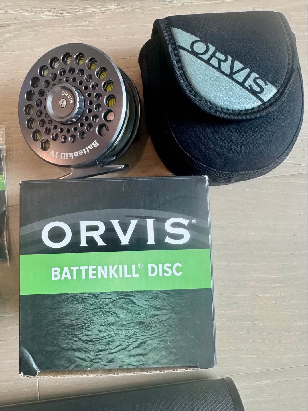 Orvis Clearwater 9ft 6wt Fly Fishing Rod & Battenskill IV Reel Combo W/ Case