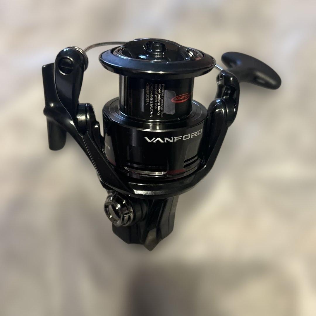 Shimano Vanford 4000XG Spinning Reel Black  Unused Lightweight High Performance