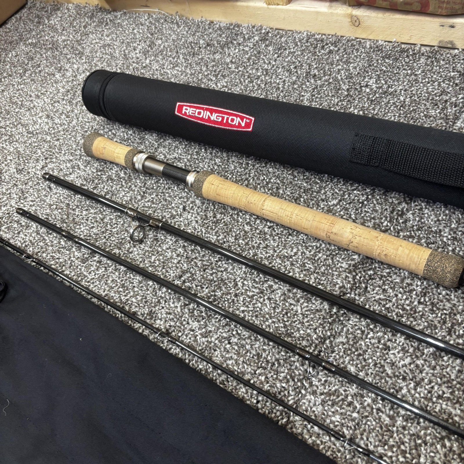 Redington CPX 11374 Fly Rod 11’3 7wt 4 Piece Black Carbon Fiber Tube Case Sock