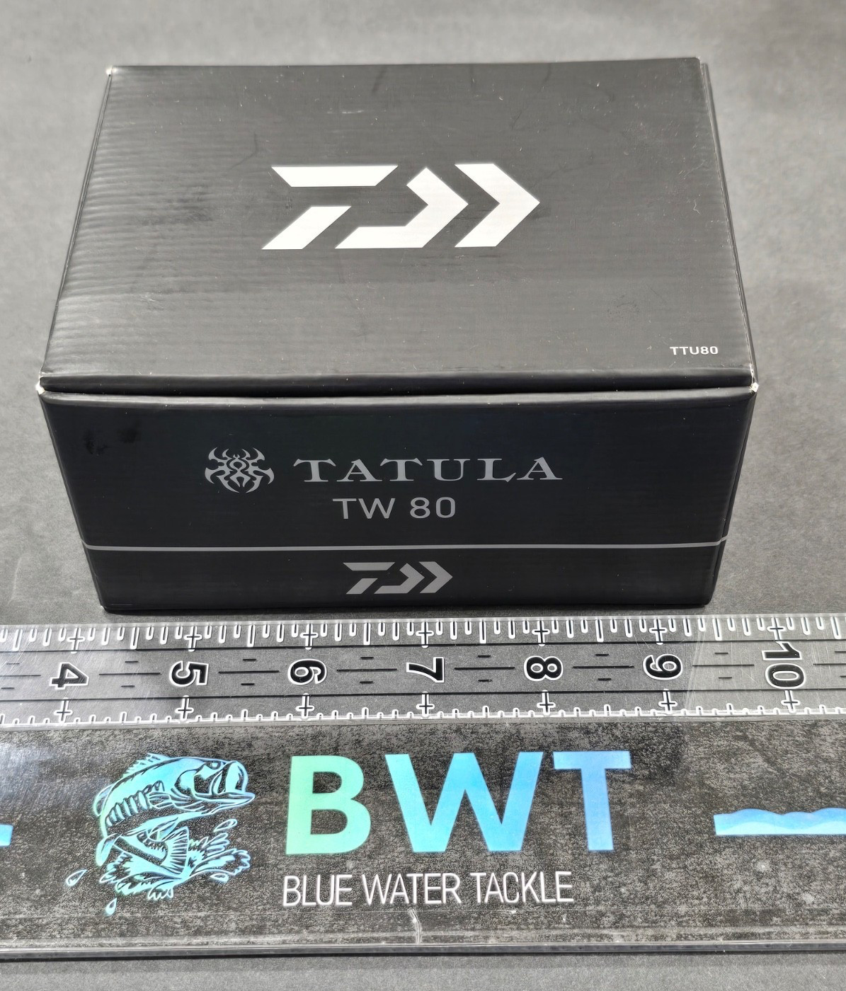 Daiwa TATULA TW 80 Baitcast Reel – Right handed – *New in Original Packaging