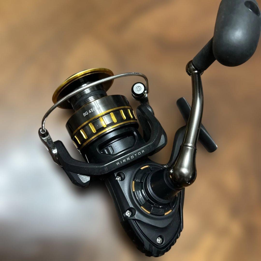 BG 4500H Spinning Reel Black/Gold Daiwa