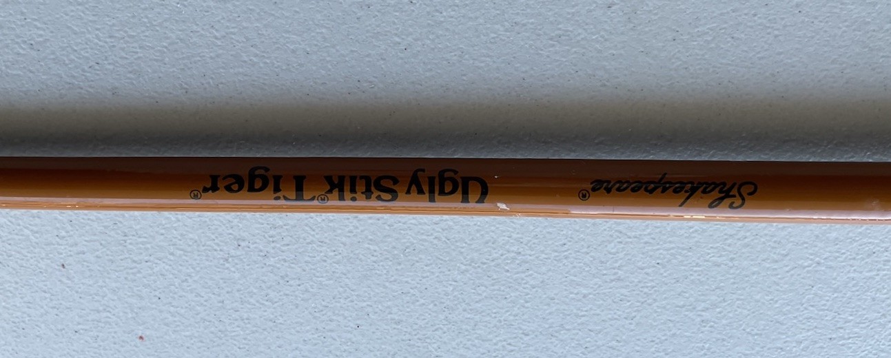 UGLY STICK BWD 2200 8FT 12-30 LB NINE GUIDES SALTWATER FISHING ROD
