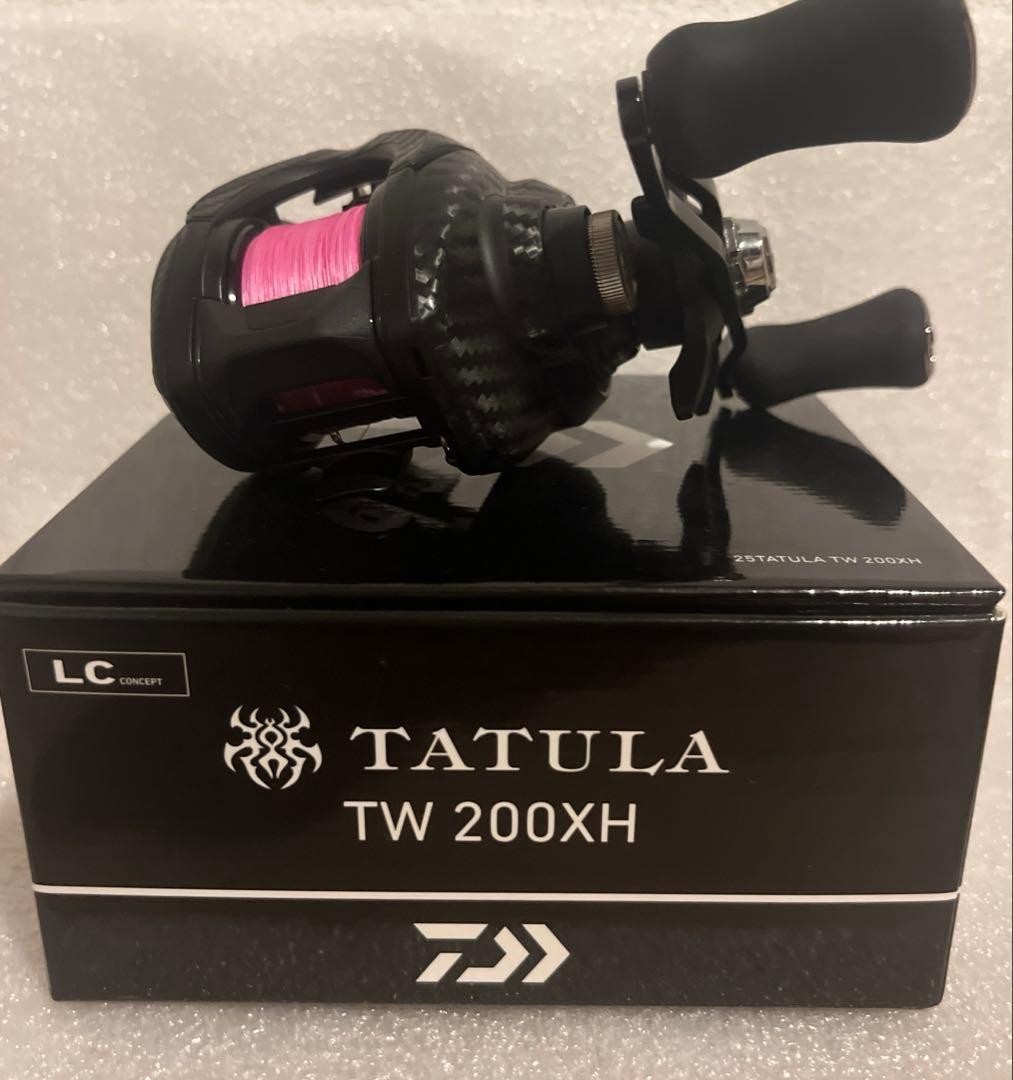 DAIWA TATULA TW 200 XH Fishing Reel Ultra Light Ready For Use clean