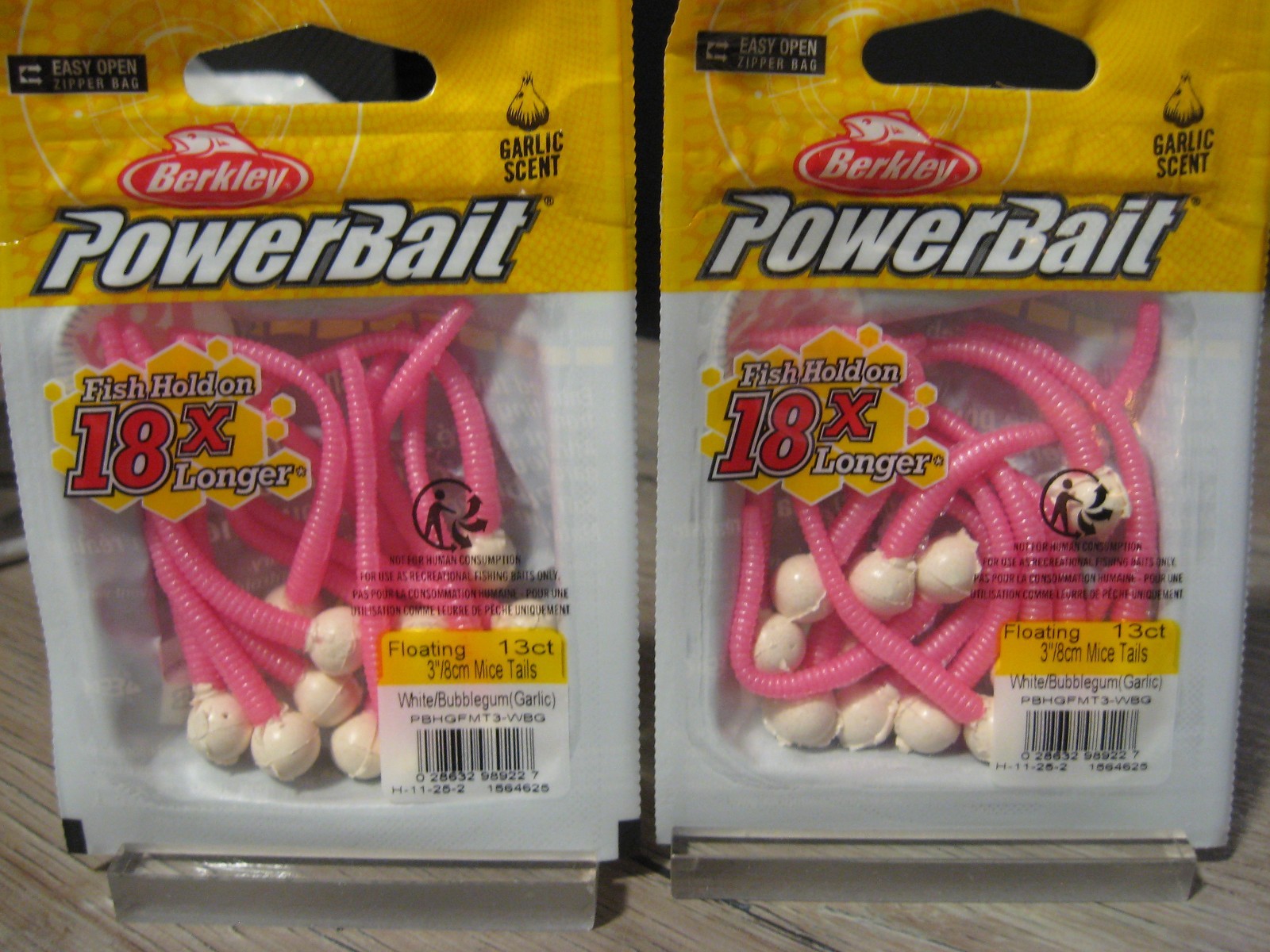 2 Packs Berkley 3″ Floating Mice Tails Fishing Baits – White Bubblegum – Garlic