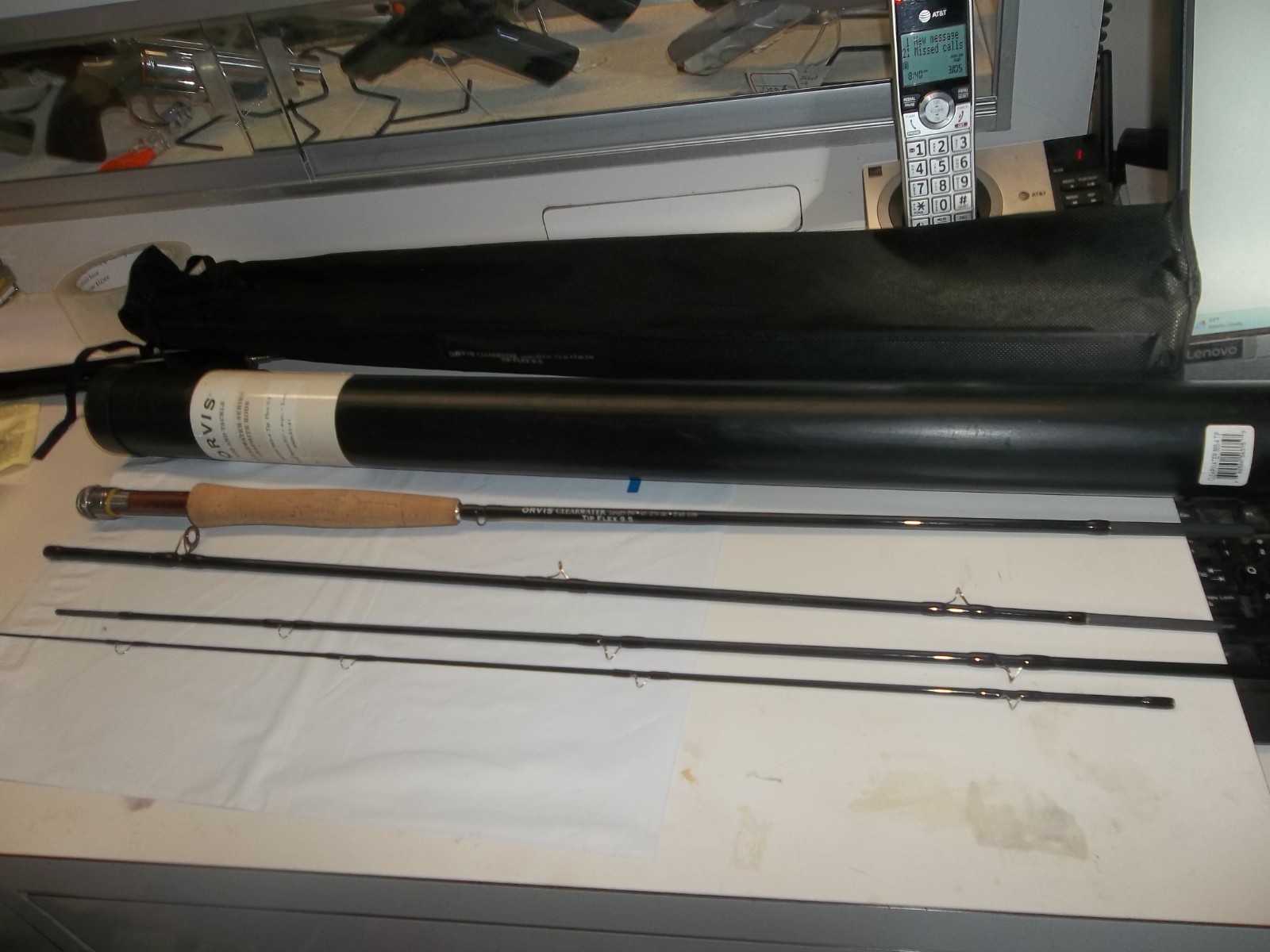 Orvis Clearwater 865-4 tip flex 9.5, 4pc, 8’6″ length 2 3/4oz, 5wt fly rod w/ Ha