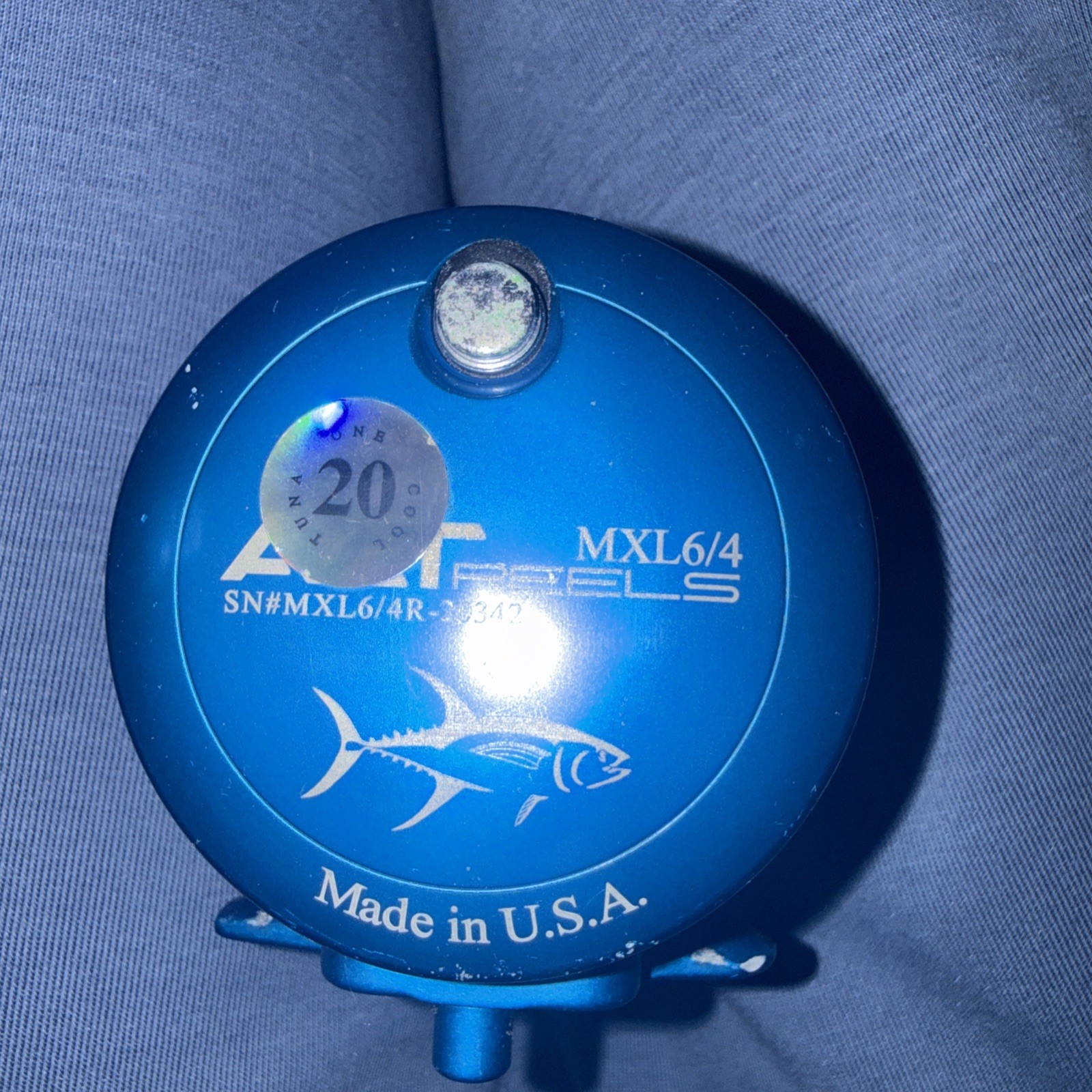 Avet mxL6/4 Reels Space SN #MxL6/4R– 20342