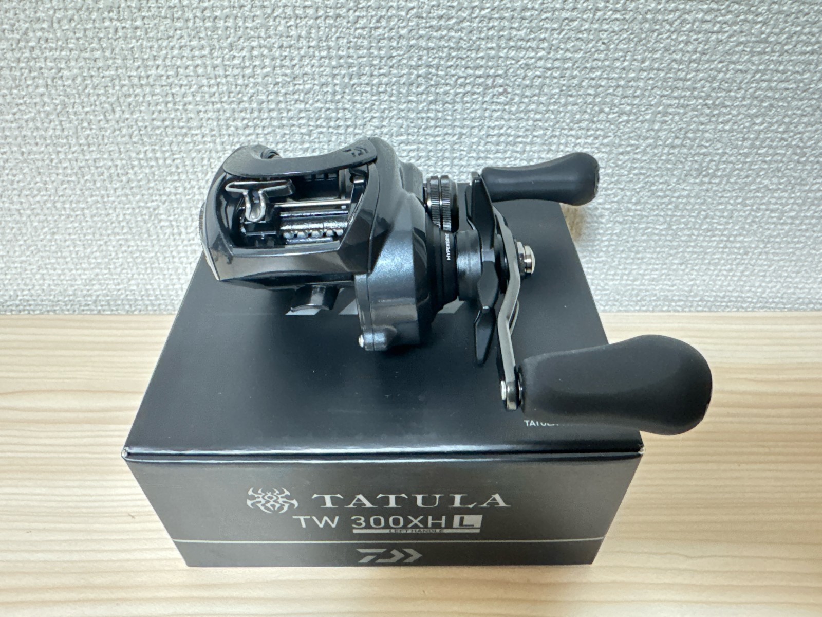 Daiwa Baitcasting Reel 21 TATULA TW 300XHL 8.1 Left Fishing Reel In BOX